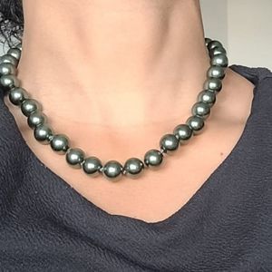 Beautiful necklace green beads women new 1pc